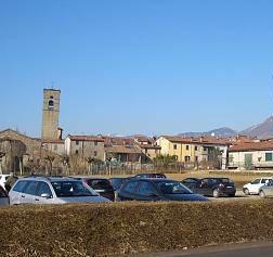 Auto in sosta a Pieve Fosciana 