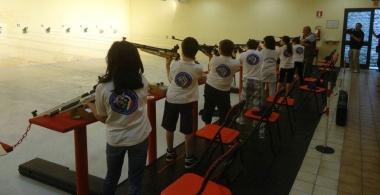 Un momento delle gare del campionato regionale Giovanissimi che si sono disputati al poligono di Pistoia     