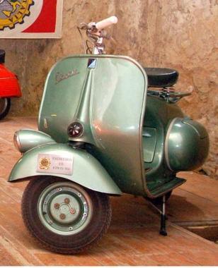 Una Vespa depoca 