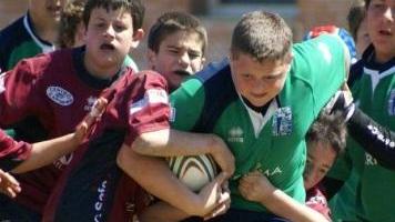 Una partita di rugby giovanile