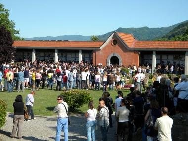 Nico Giannotti e due immagini dei funerali  