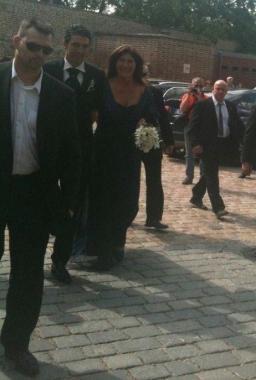 Gigi Buffon arriva con la mamma Maria Stella Masocco