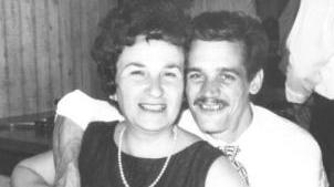 Oggi festeggiano 50 anni di matrimonio Piera Pardini e Giovanni Bucci. Auguri dei figli Luigi, ...