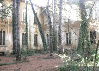 Un padiglione di Poggio alle Croci, lex manicomio di Volterra    