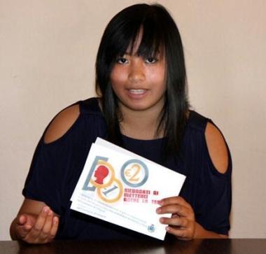 Kimberlyn con il logo 