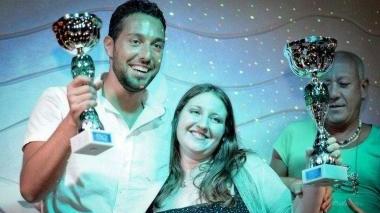 <b>PREMIATI </b>I due finalisti sul palco dopo l’ultima sfida