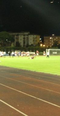 La formazione del Chiazzano prima del fischio iniziale della finale e unimmagine del campo Strulli 