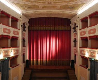 Linterno del Teatro Verdi di Santa Croce sullArno 