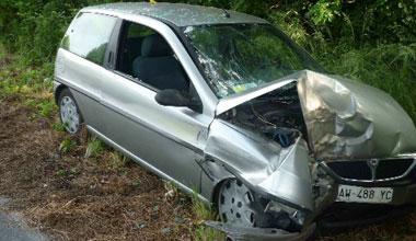 Auto contro albero, un morto a Vicopisano