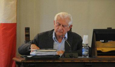 "Resto al mio posto ma cambio tutto" Favilla fronteggia il terremoto giudiziario