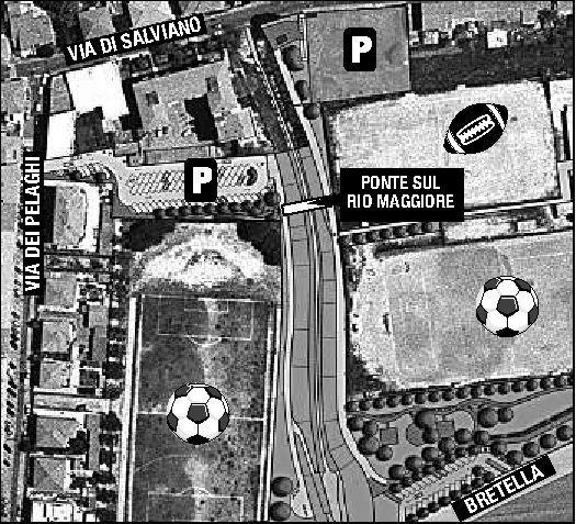 Sopra il progetto elaborato da Marcella Chiavaccini che gioved&igrave; sar&agrave; discusso in giunta con alcune modifiche degli uffici tecnici del Comune. In alto uno dei campi sportivi che faranno parte del Parco: un ponte congiunger&agrave; le due sponde del Rio Maggiore 