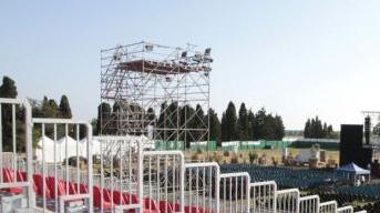La costruzione delle tribune