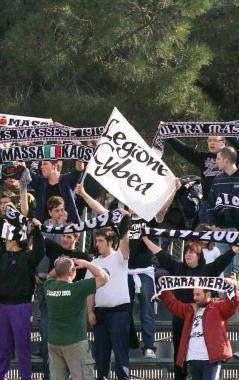 La curva dei tifosi bianconeri 