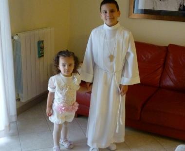 1ª COMUNIONE PER CIRO GUIDA Nella chiesa di S. Giovanni Evangelista di Ponsacco Ciro Guida ...