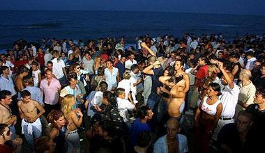 Facebook, i balneari vanno avanti