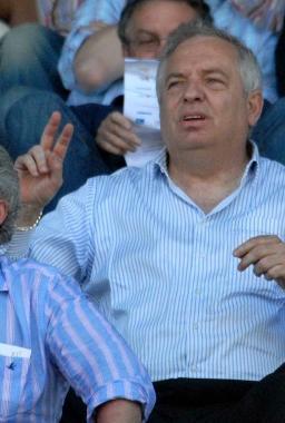 <b>PRESIDENTE</b> Piero Camilli mentre segue una partita   