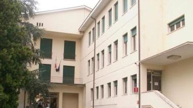 Il liceo scientifico Vallisneri e gli studenti durante una prova di un precedente esame