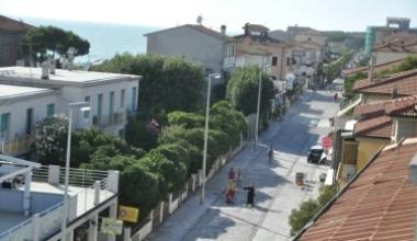 Arrivederci ruspe, Marina respira fino a ottobre