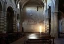 <b>LA LUCE </b>Allalba entra nel duomo dalla monofora absidale  