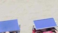 Bagnanti in spiaggia a Tirrenia