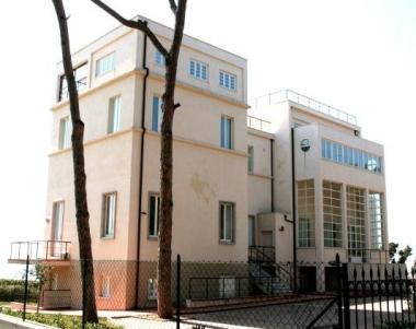 E Villa Celestina?