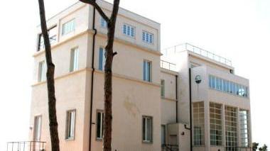 E Villa Celestina?