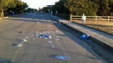 <b>LUNGOMARE ITALIA.</b> I rifiuti abbandonati