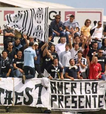 I tifosi della Massese   