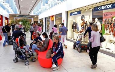 Al centro commerciale la navigazione è gratuita