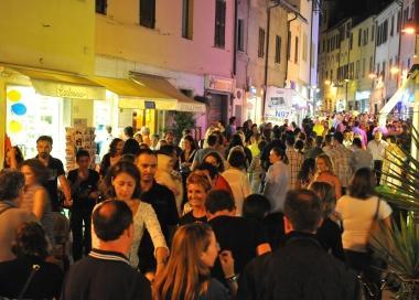 Il cuore di Grosseto s'illumina di festa