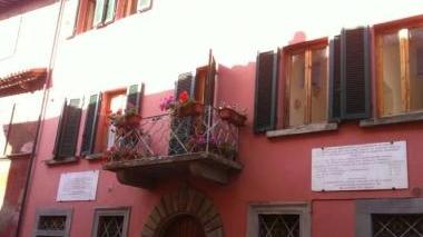 Le lapidi restaurate a Montecarlo