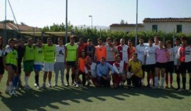 Foto di gruppo per i partecipanti al torneo 