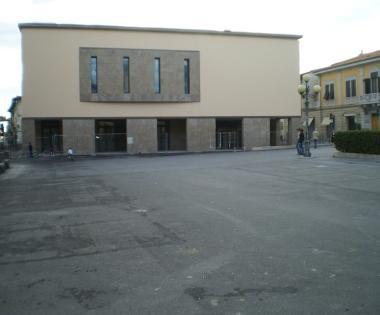 I bar potranno occupare gratuitamente il suolo di piazza Montanelli con sedie, tavoli e gazebo 