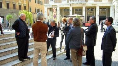 <b>RAMPA</b> Uno dei sopralluoghi dei mesi passati davanti alla Cattedrale