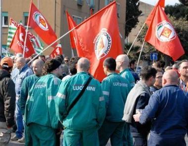 Per gli operai &egrave; stata una lunga giornata dattesa 