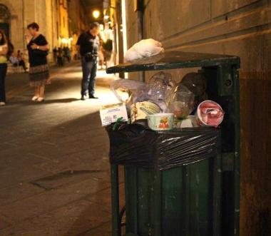 Cestini pieni in centro 
