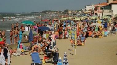 <b>SPIAGGIA. </b>Calano le presenze anche al mare