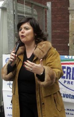 Il sindaco Roberta Marchi a una manifestazione in difesa dellospedale 
