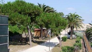 I giardini Pro Patria dove si svolgerà il mercatino delle pulci