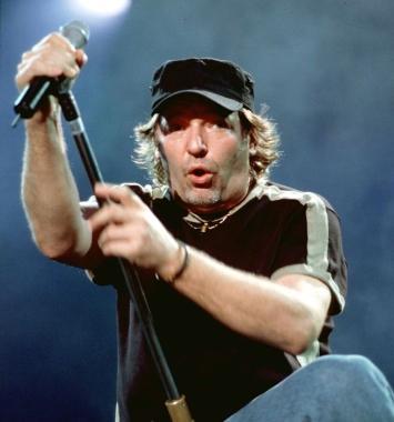 Il cantante Vasco Rossi: gli amici degli sposini gli hanno scritto 