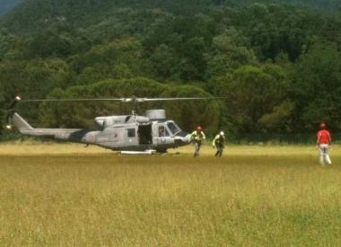 Elicottero della Marina Militare a Bagnone 