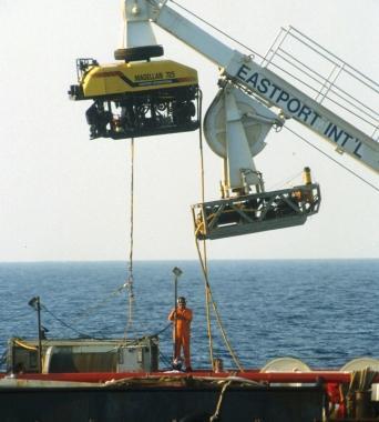 <b>USTICA.</b> Fasi del recupero 