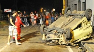 Due giovani all'ospedale dopo una paurosa carambola sulla via Fiorentina