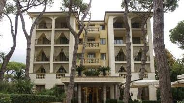 <b>ASTA.</b> L’hotel Imperiale a Forte