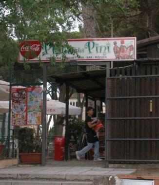 <b>FOLLONICA.</b> La Pista dei Pini, locale storico della pineta di ponente 