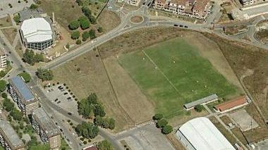 <b>COM’È.</b> Ecco com’è adesso l’area: impianti sportivi e prati verdi dove giocano i ragazzi