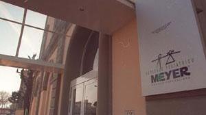 Bimba di 3 anni rischia di annegare, portata al Meyer in gravi condizioni