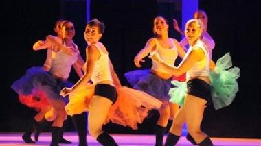 Un momento dello spettacolo del Centro studi danza di Piombino