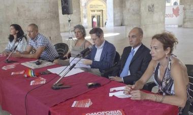 Lincontro pubblico dedicato alla lotta allomofobia 