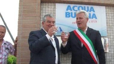 La cerimonia per l’apertura del nuovo fontanello